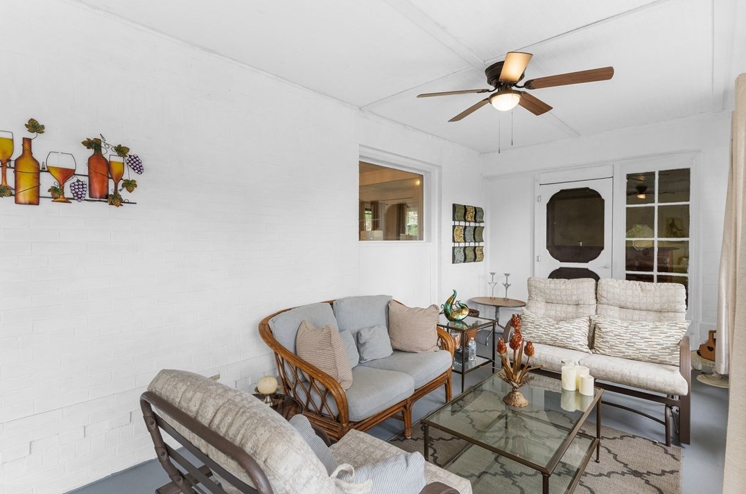 211 Moody Ave, New Castle PA  16101-2343 exterior