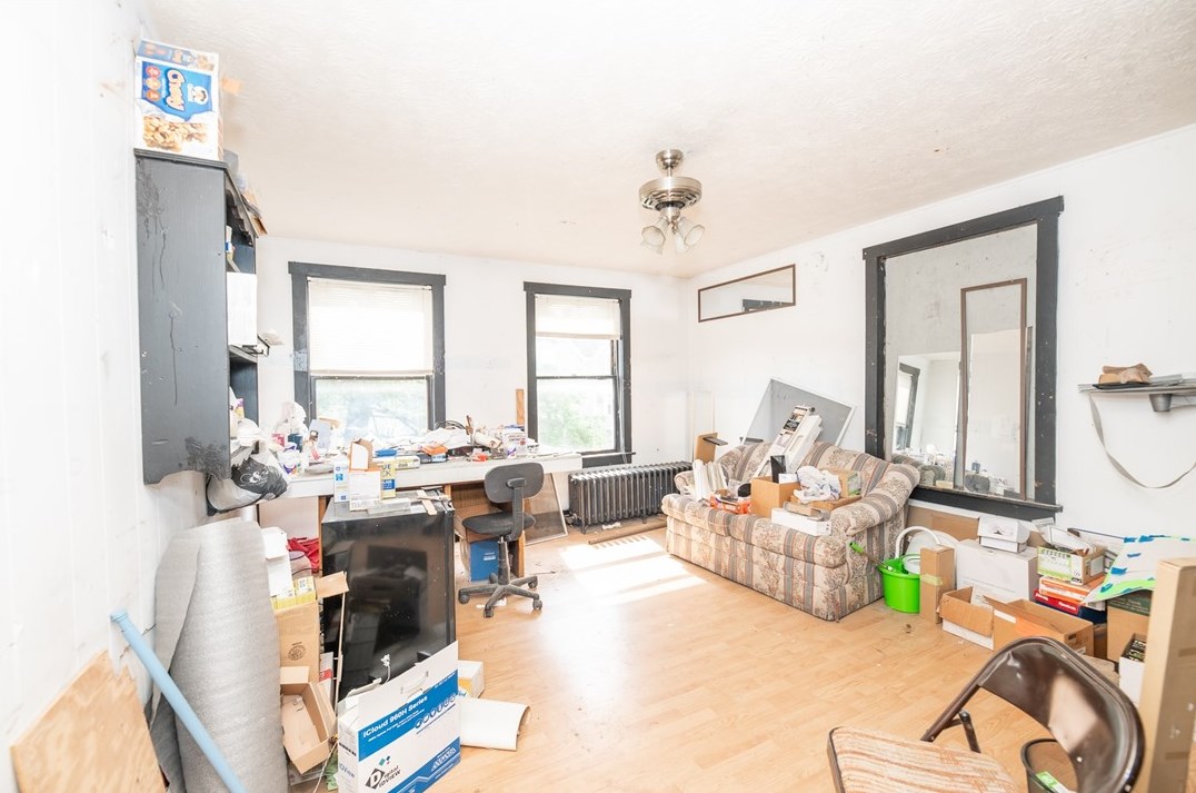 240 11th St, Indiana PA 15701-2618 exterior