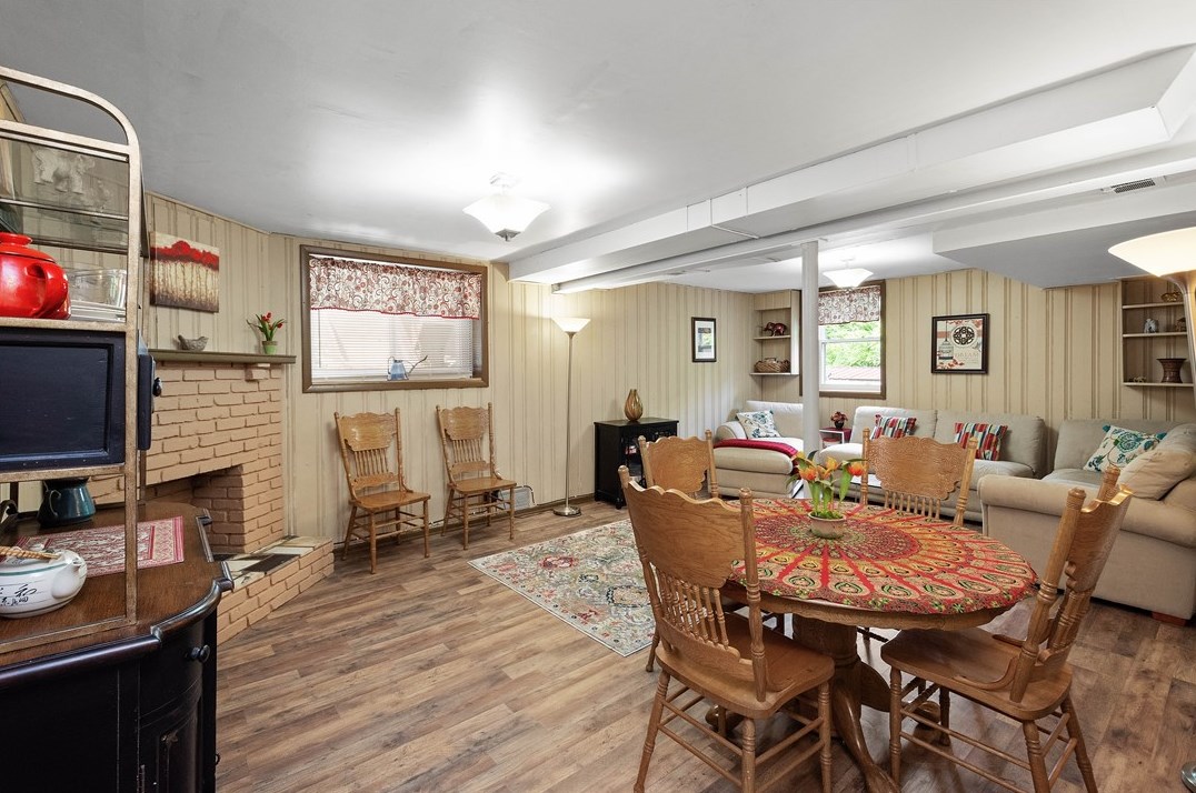 2734 Louisiana Ave, Pittsburgh PA 15216-2846 exterior