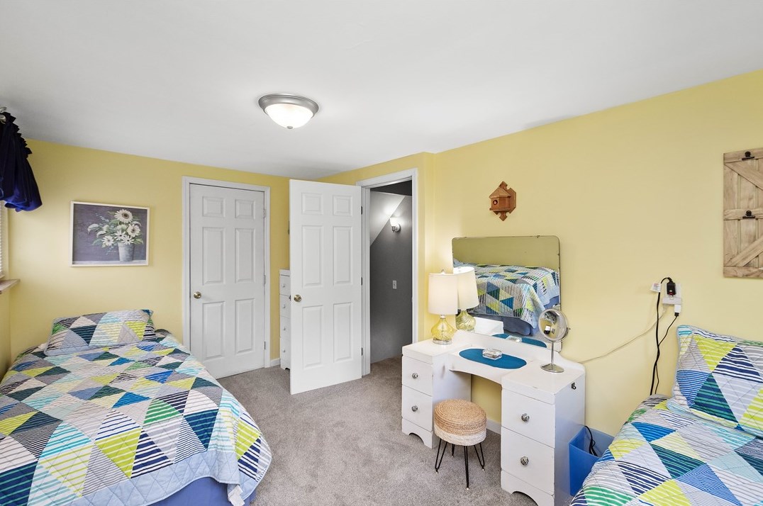 2734 Louisiana Ave, Pittsburgh PA 15216-2846 exterior