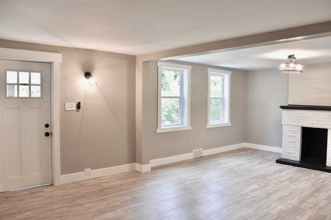 52 Penn Mnr Rd, Manor PA 15665-9507 exterior