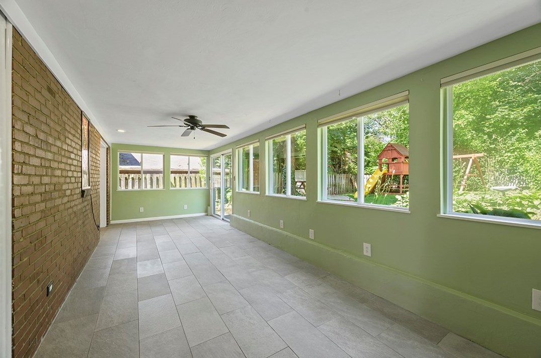 750 Fruithurst Dr, Pittsburgh PA  15228-2580 exterior