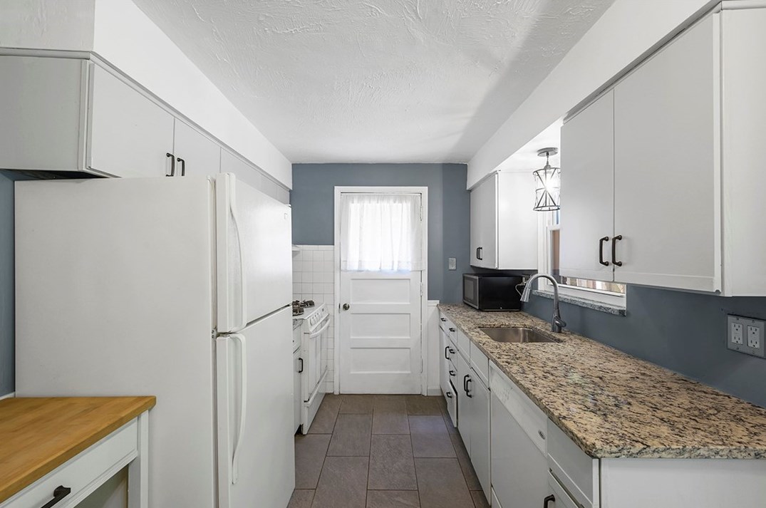 750 Fruithurst Dr, Pittsburgh PA  15228-2580 exterior