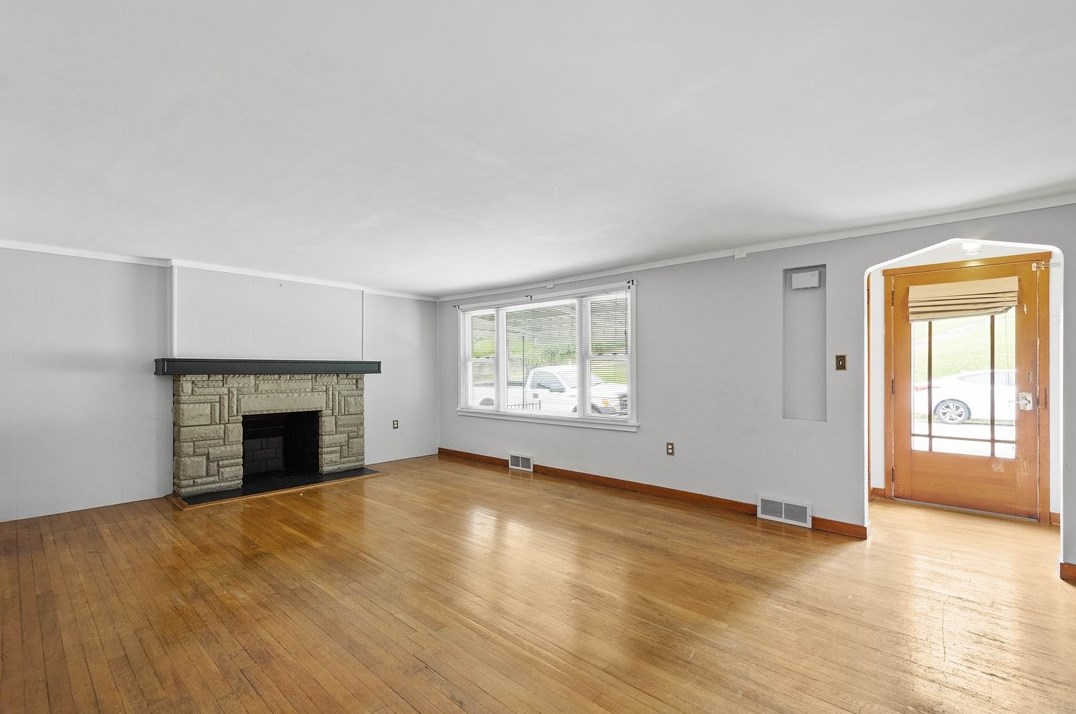 17 Prospect Ave, Washington PA 15301-5250 exterior