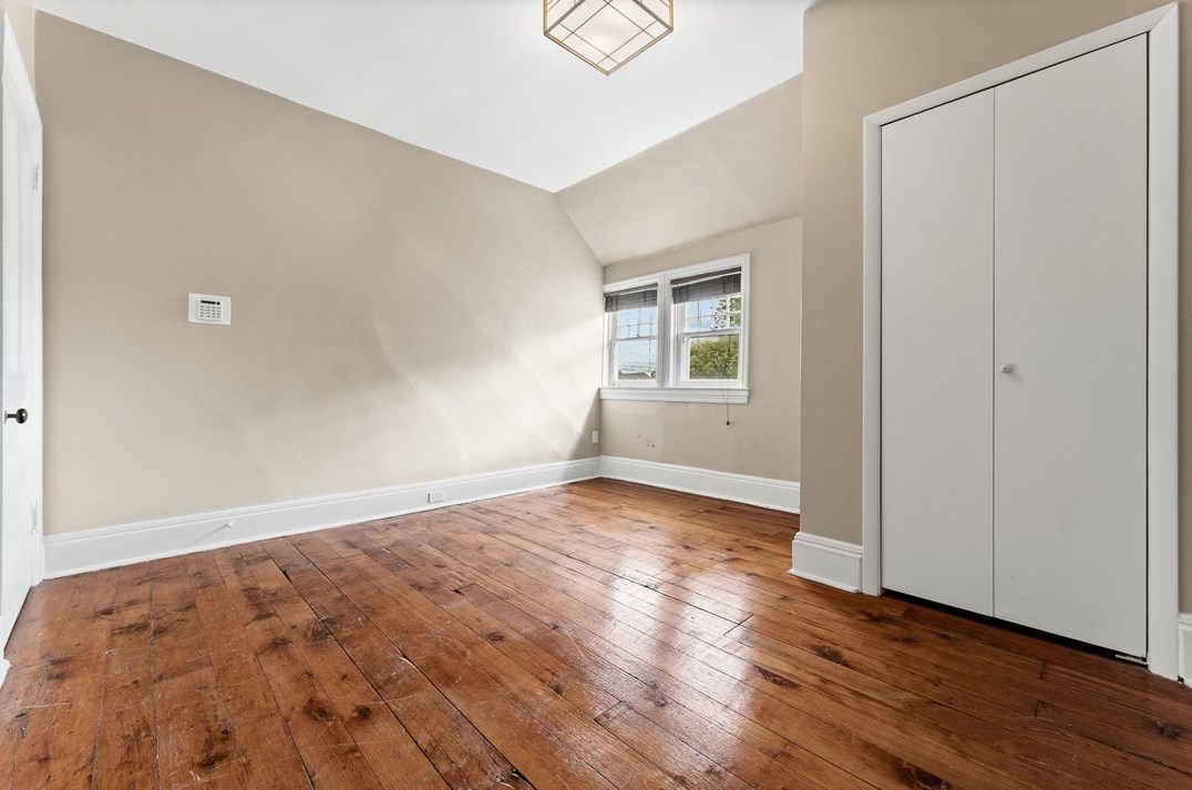 5238 Westminster Pl, Pittsburgh PA  15232-2119 exterior