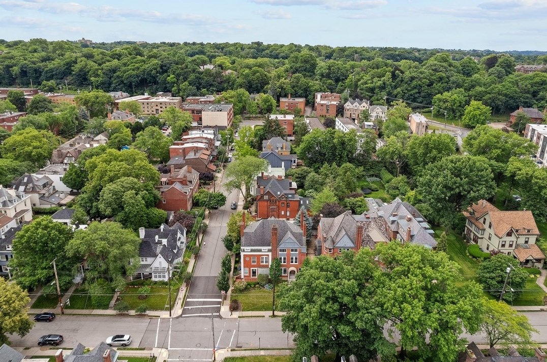 5238 Westminster Pl, Pittsburgh PA  15232-2119 exterior