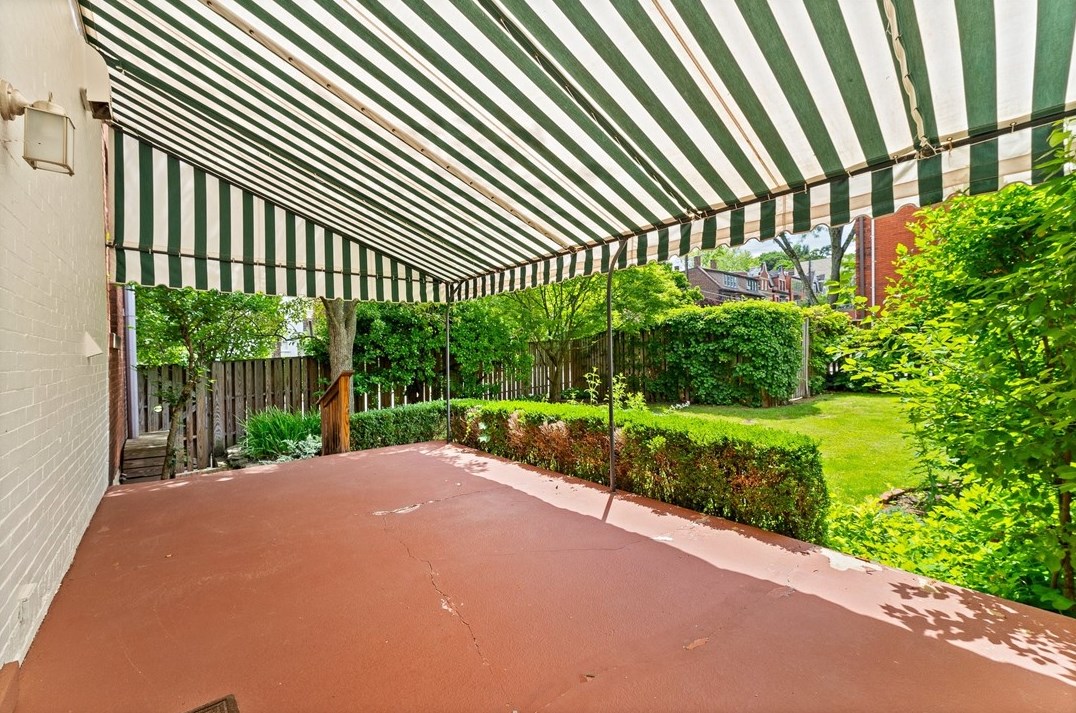 5238 Westminster Pl, Pittsburgh PA  15232-2119 exterior