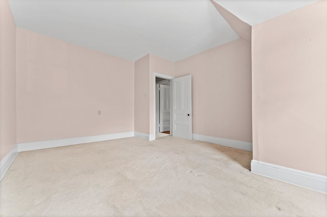 5238 Westminster Pl, Pittsburgh PA  15232-2119 exterior