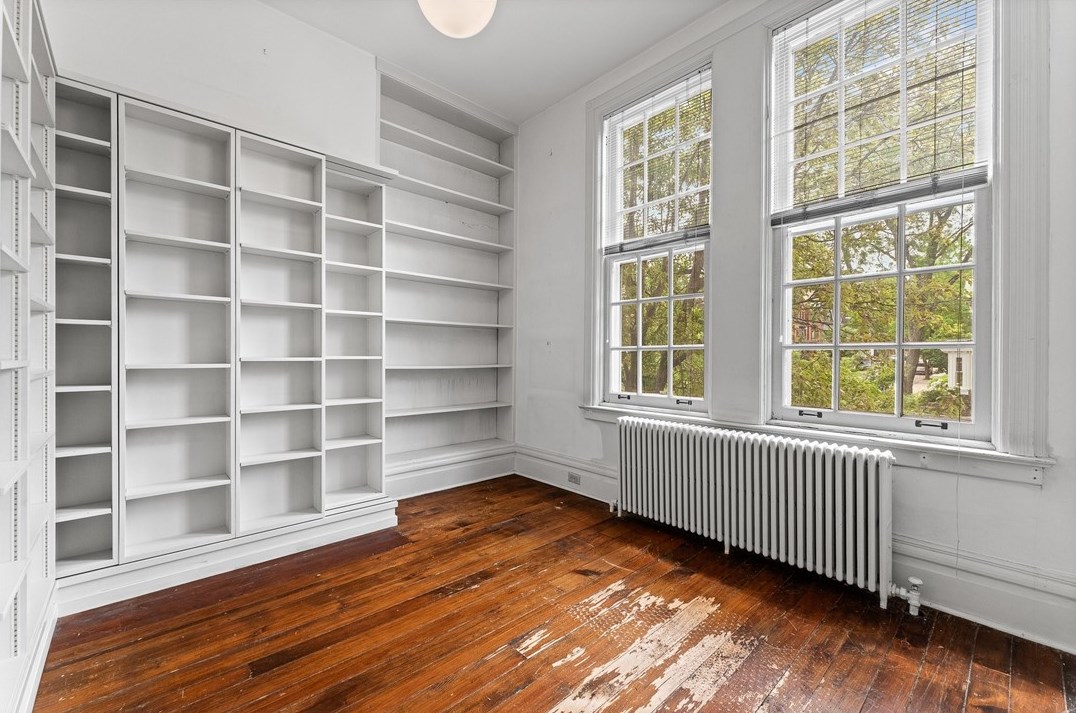 5238 Westminster Pl, Pittsburgh PA  15232-2119 exterior