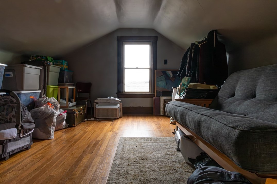 221 Hornaday Rd, Pittsburgh PA 15210-4221 exterior