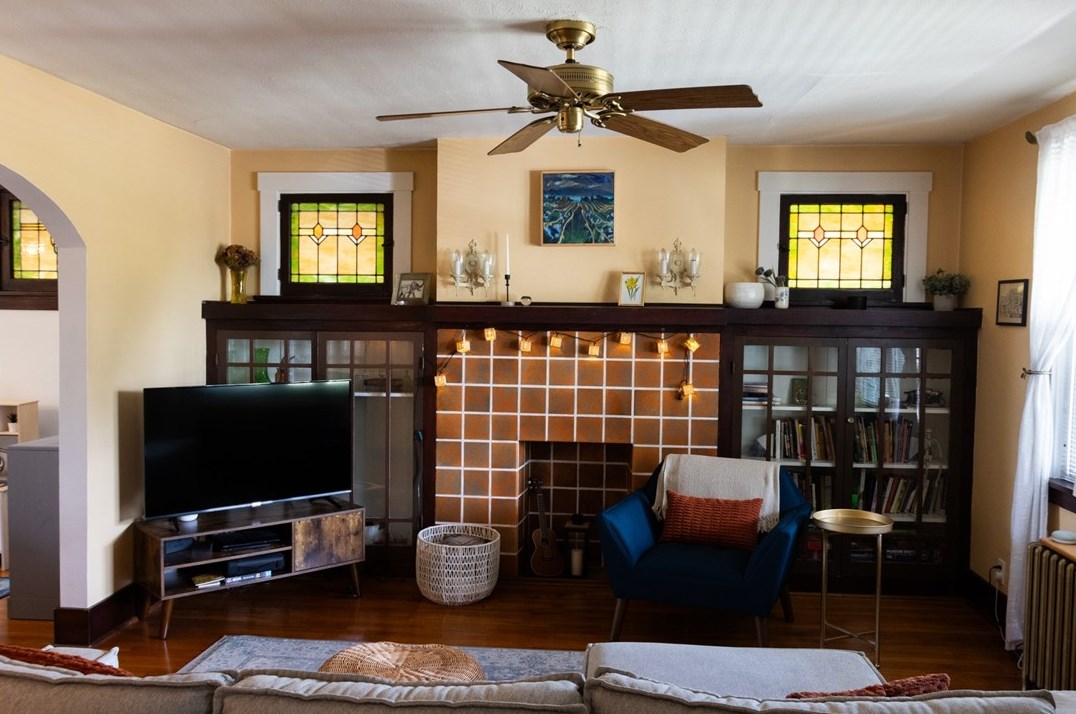 221 Hornaday Rd, Pittsburgh PA 15210-4221 exterior