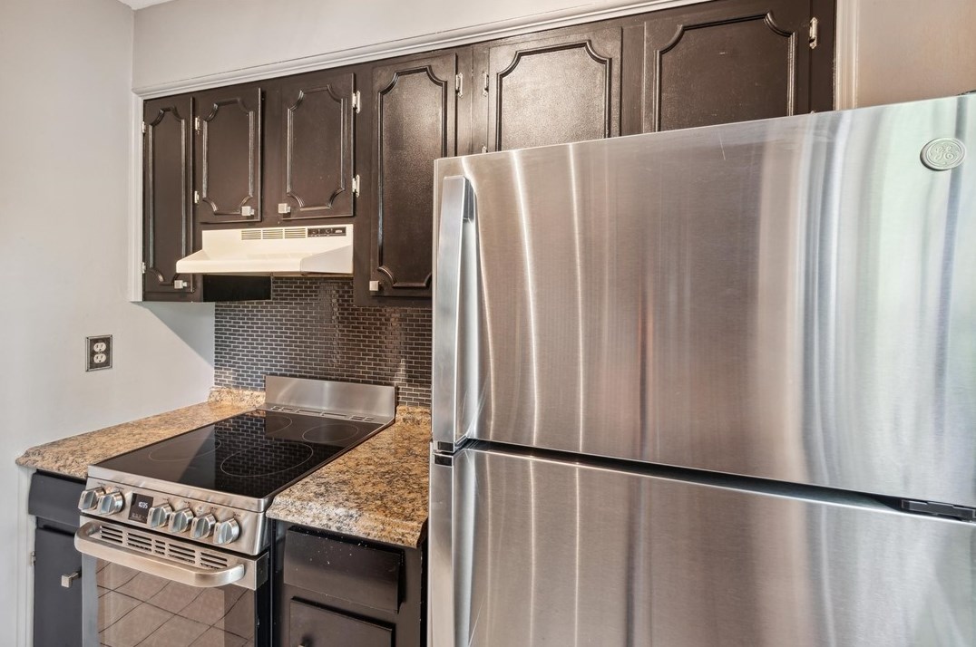 1018 Pennsbury Blvd, Pittsburgh PA 15205-1633 exterior