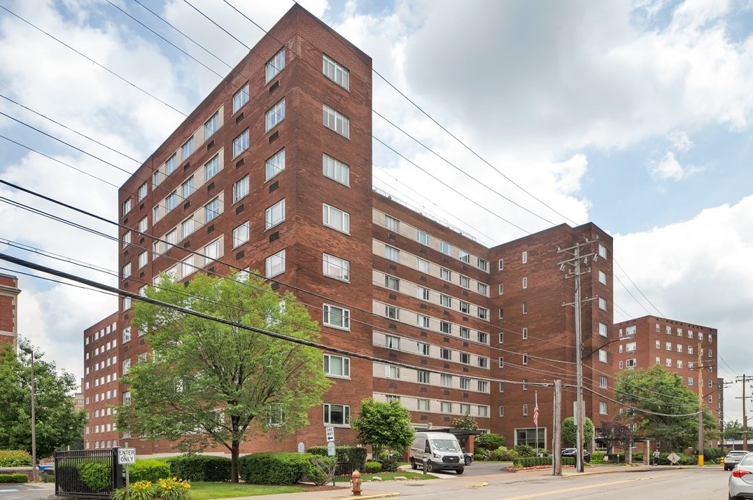 128 Craig St, Pittsburgh PA 15213-2744 exterior