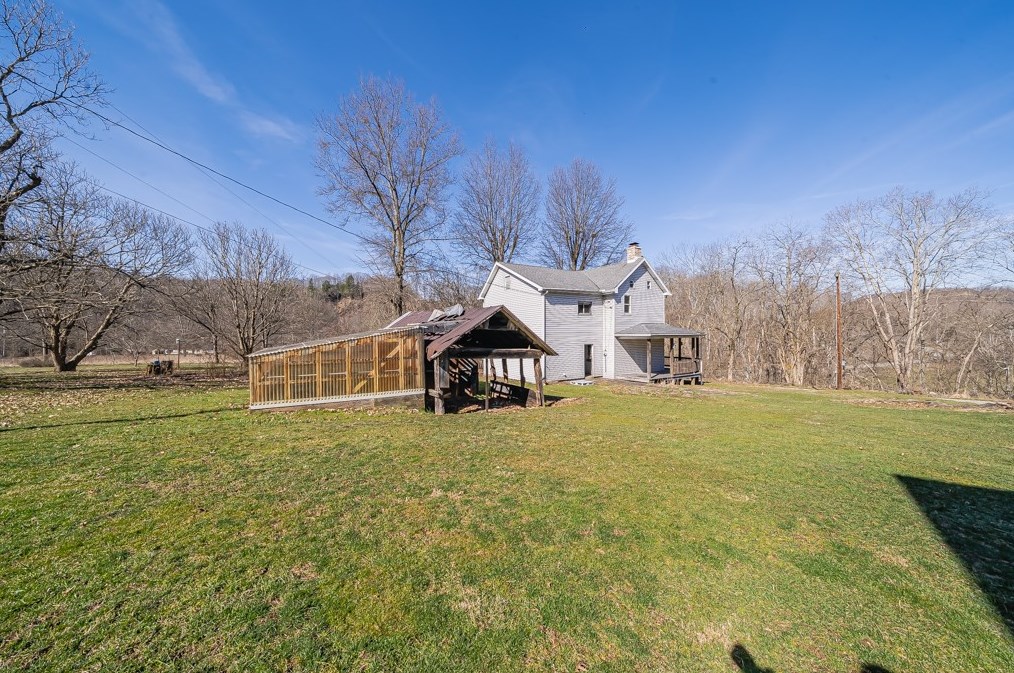 106 Morris Buncic Rd, Smithfield PA  15478-1356 exterior