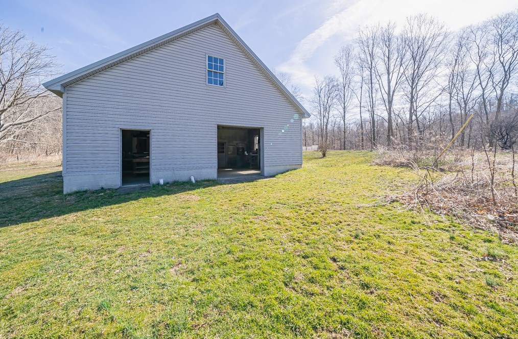 106 Morris Buncic Rd, Smithfield PA  15478-1356 exterior