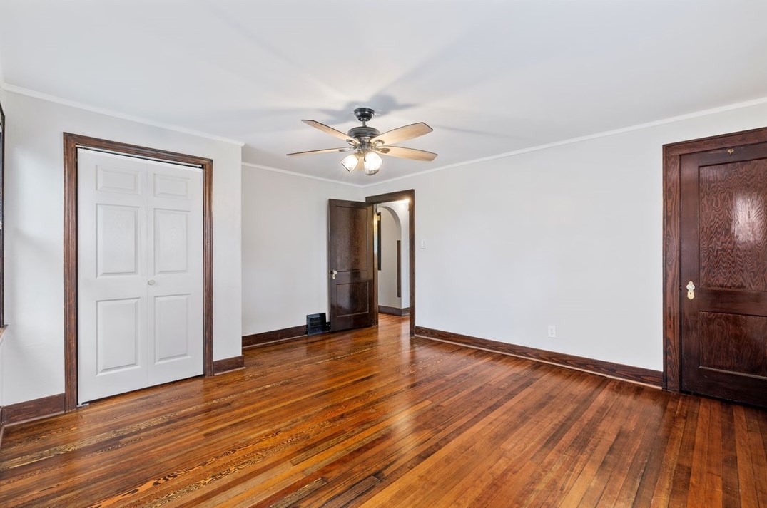 816 Elizabeth St, Pittsburgh PA 15221-3940 exterior