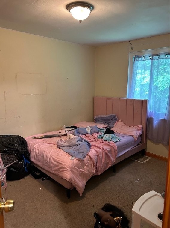 326 Dorothy Dr, Pittsburgh PA 15235-1830 exterior