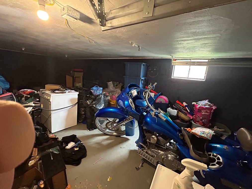 326 Dorothy Dr, Pittsburgh PA 15235-1830 exterior