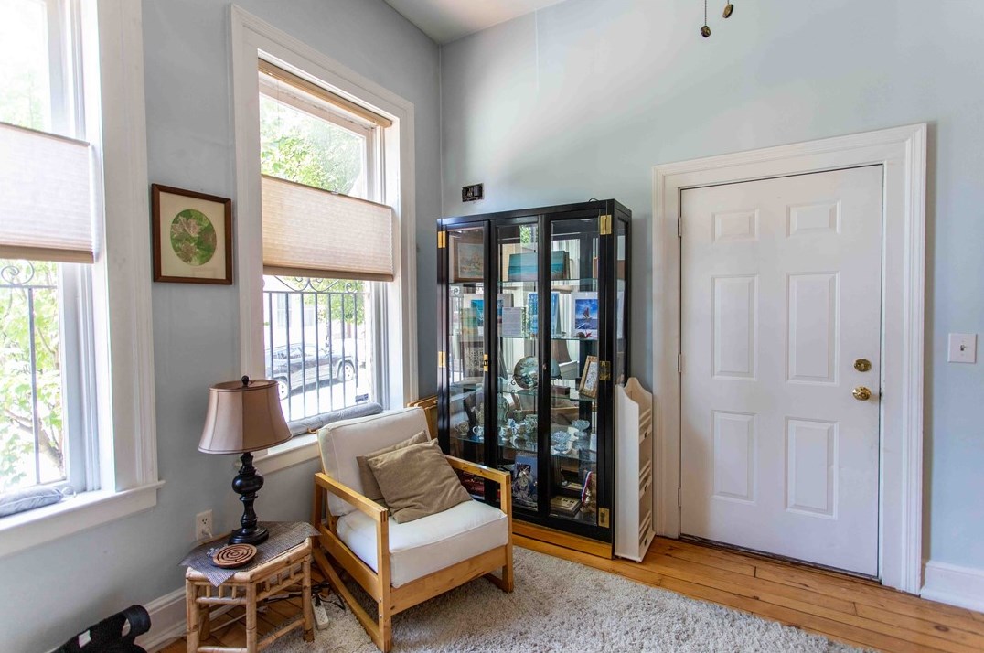 1604 Buena Vis St, Pittsburgh PA 15212-3926 exterior