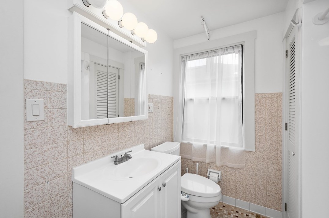 3500 Mcclure Ave, Pittsburgh PA  15212-2148 exterior