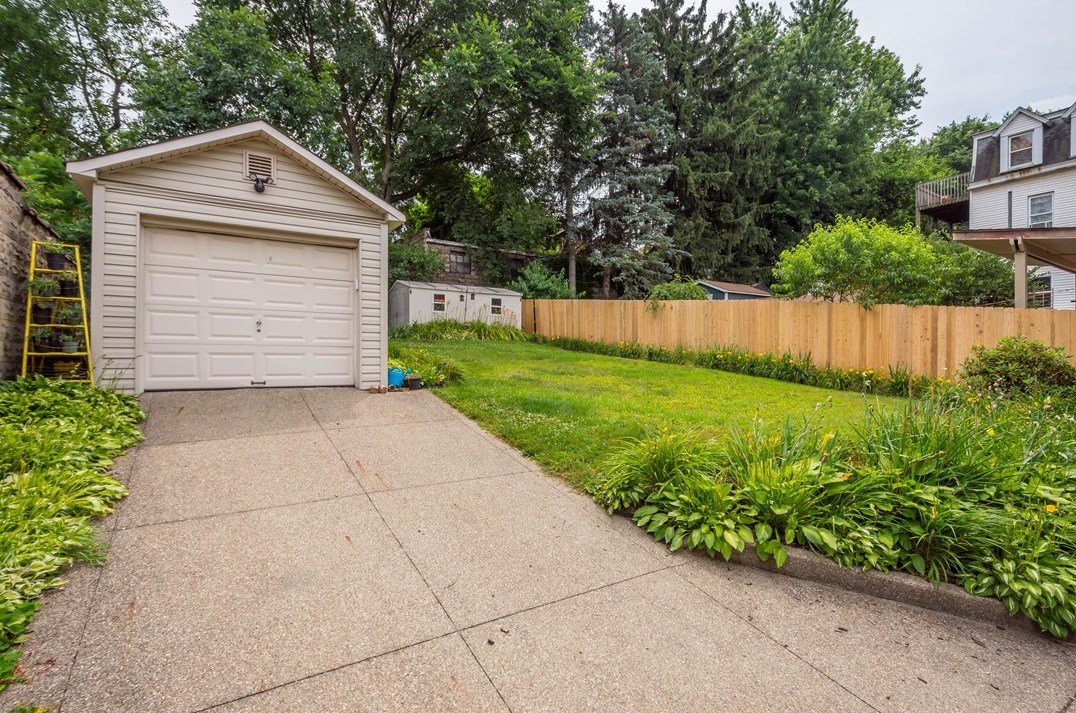 3500 Mcclure Ave, Pittsburgh PA  15212-2148 exterior