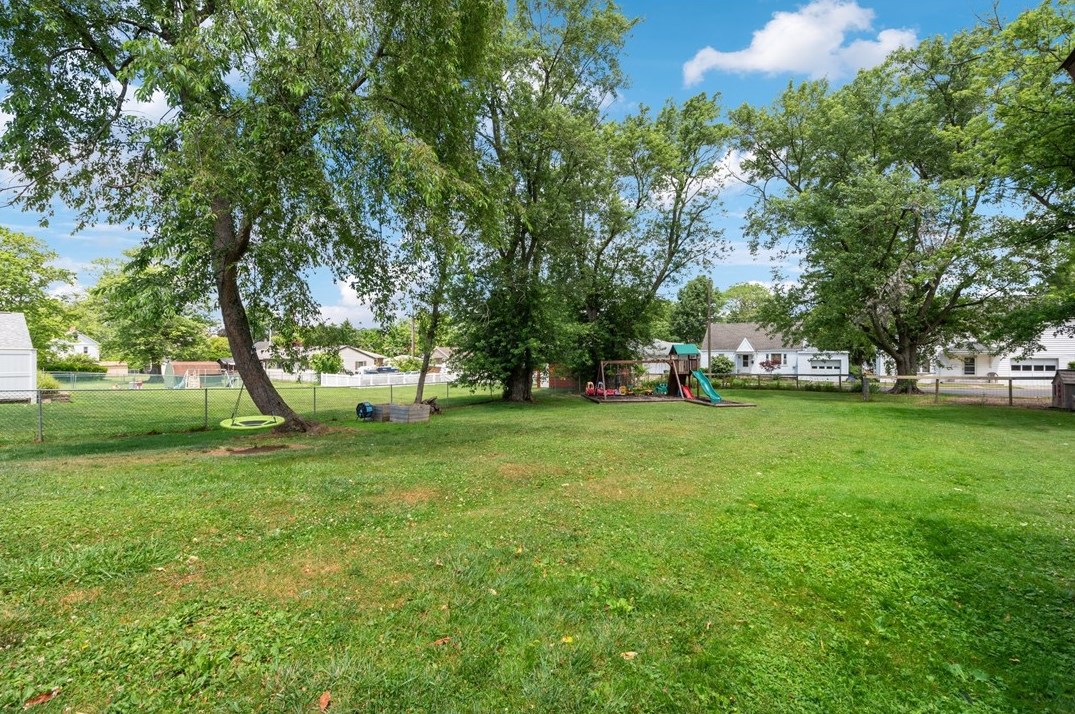 625 Maple St, Indiana PA  15701-3148 exterior