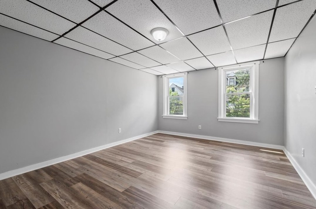 721 Boggs Ave, Pittsburgh PA  15211-2335 exterior