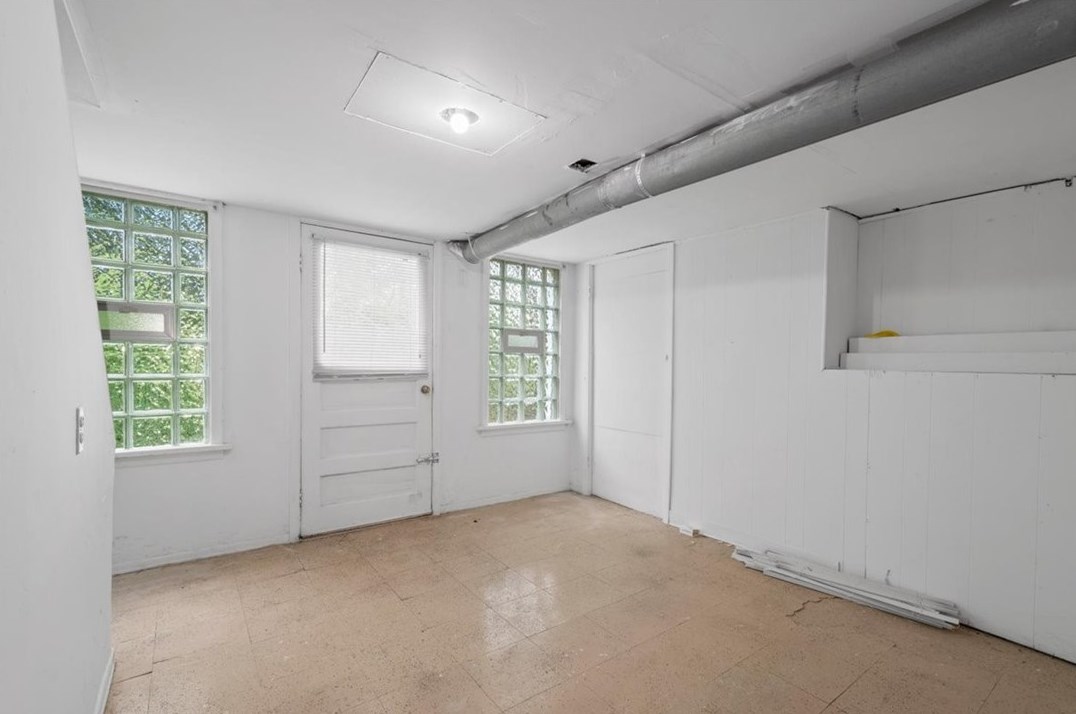 721 Boggs Ave, Pittsburgh PA  15211-2335 exterior