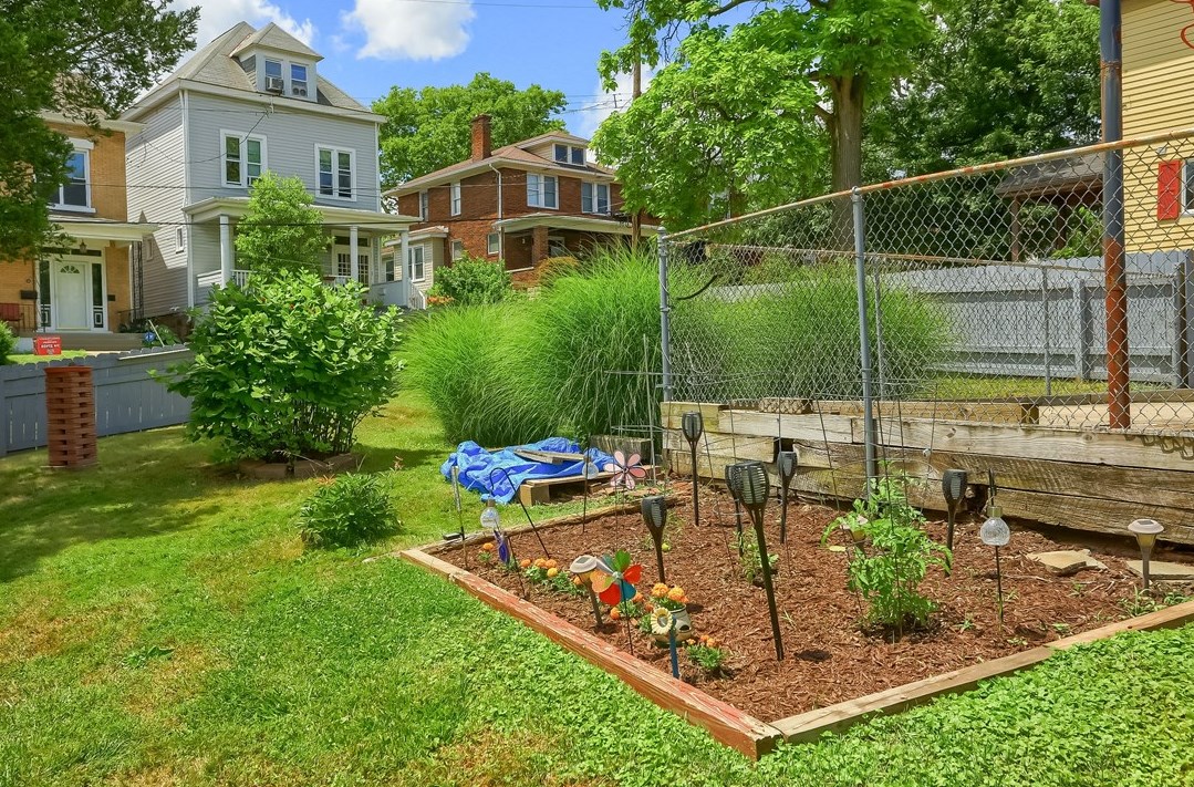 78 Amherst Ave, Pittsburgh PA 15229-1579 exterior