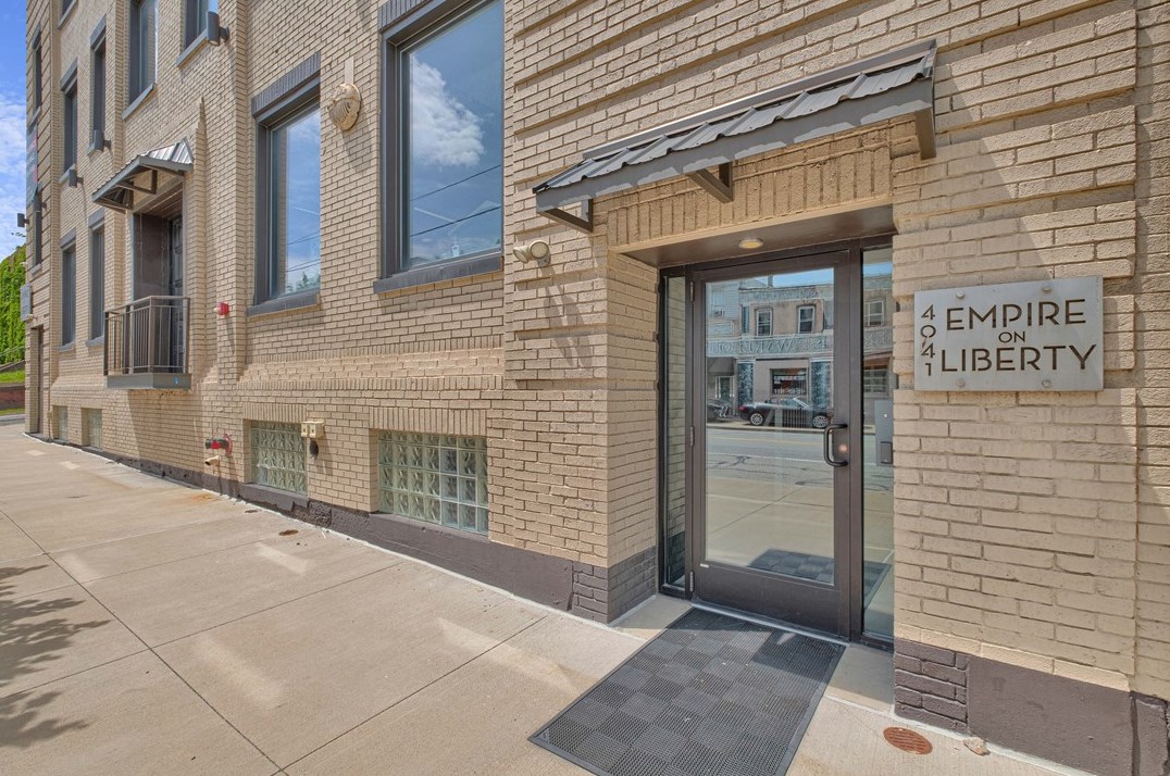 4041 Liberty Ave, Pittsburgh PA 15224 exterior