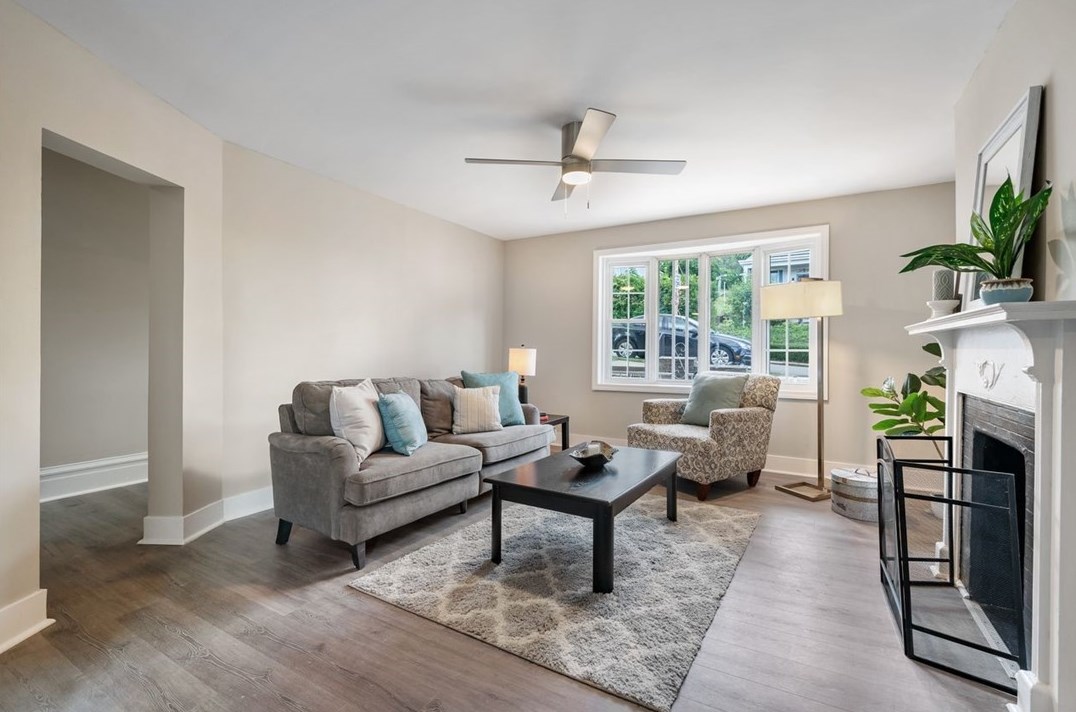 223 Linnview Ave, Pittsburgh PA  15210-3719 exterior