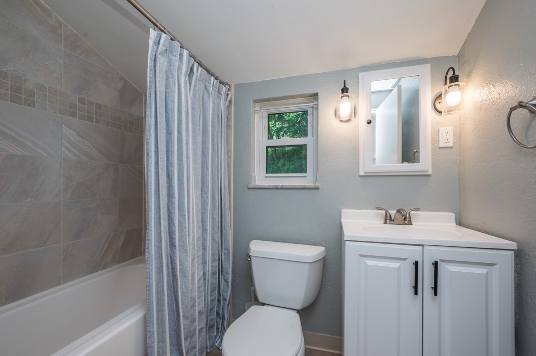 936 Roland Rd, Pittsburgh PA  15221-3961 exterior