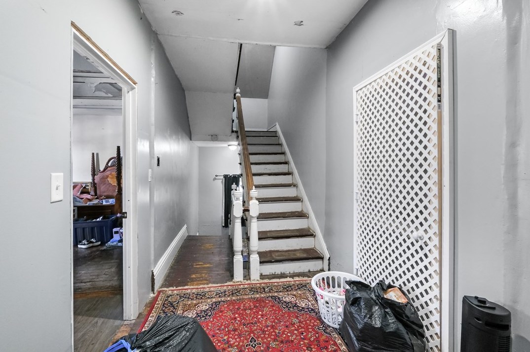 280 Locust Ave, Washington PA 15301-9732 exterior