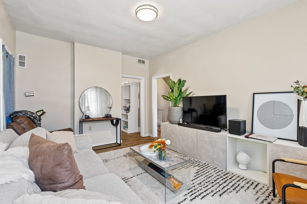 109 Linnview Ave, Pittsburgh PA  15210-3717 exterior