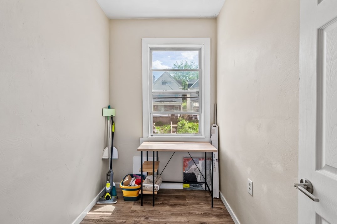 109 Linnview Ave, Pittsburgh PA  15210-3717 exterior