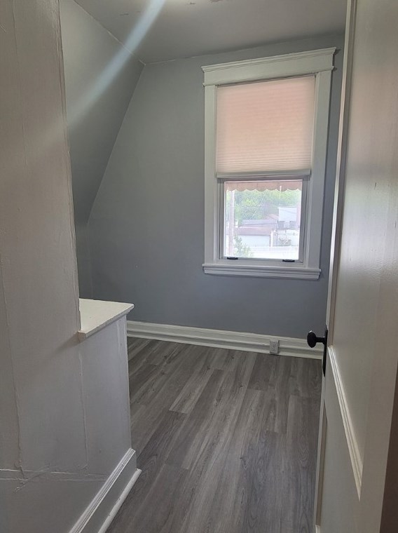 1907 Chislett St, Pittsburgh PA 15206-1041 exterior