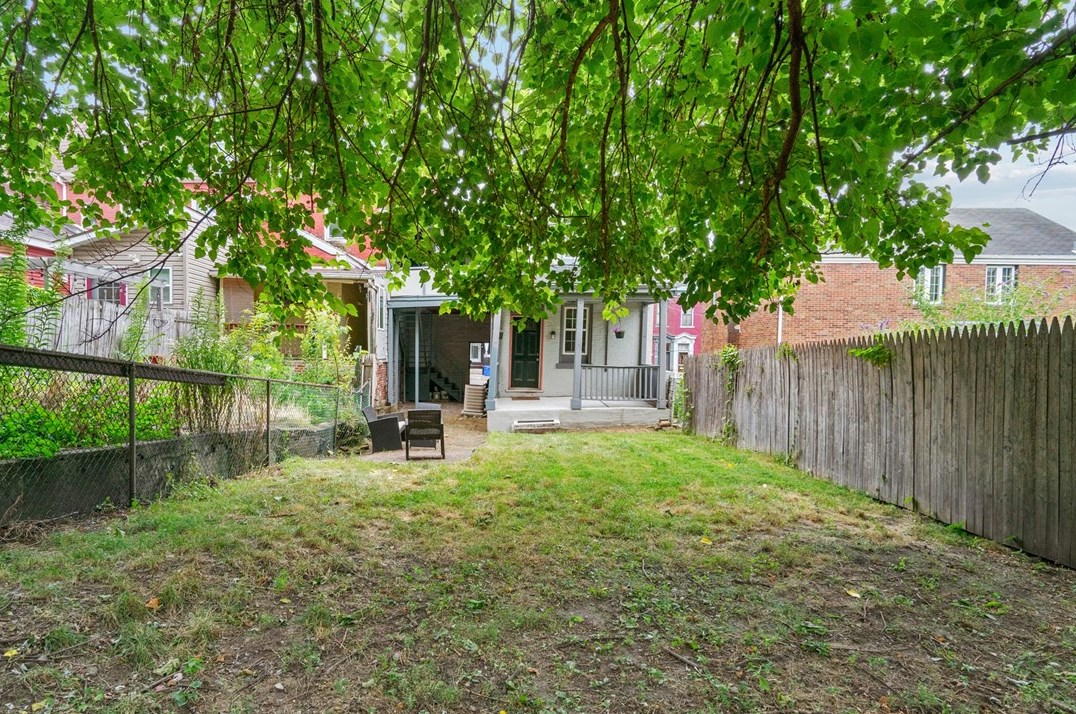 257 38 St, Pittsburgh PA 15201-1854 exterior