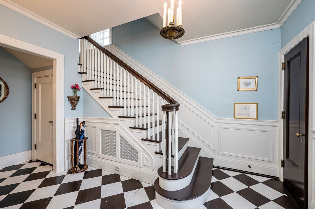 450 Main St, Greensburg PA 15601-1867 exterior