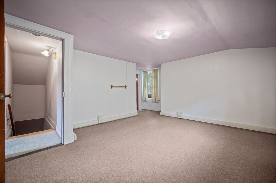 827 Butler St, Pittsburgh PA 15201-2621 exterior