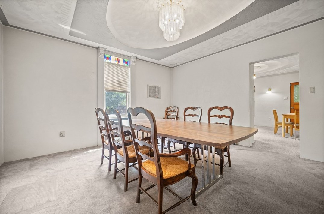 827 Butler St, Pittsburgh PA 15201-2621 exterior