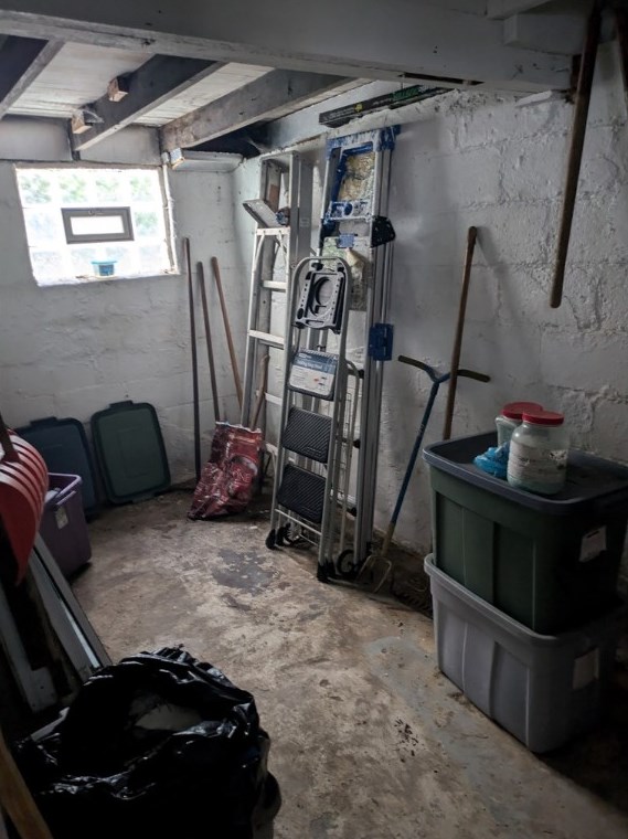 3110 Brentwood Ave, Pittsburgh PA 15227-2819 exterior