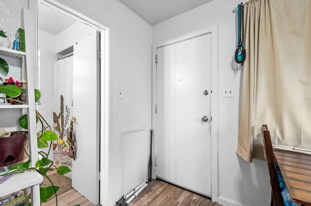 9929 Frankstown Rd, Pittsburgh PA 15235-3006 exterior