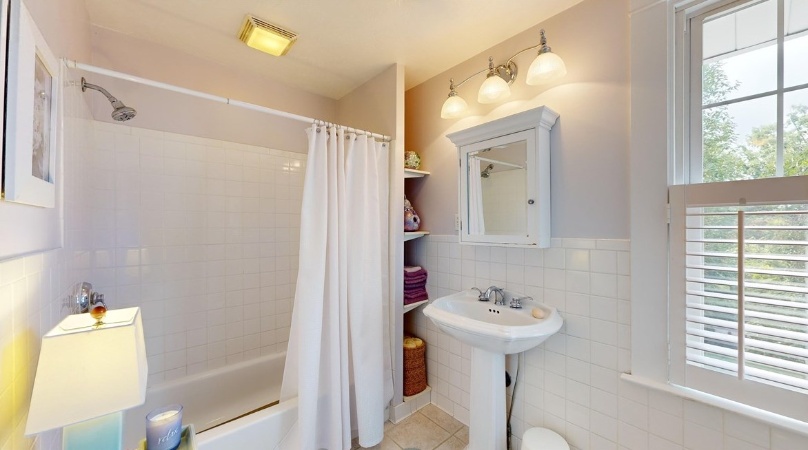 7432 Trevanion Ave, Pittsburgh PA 15218-1242 exterior