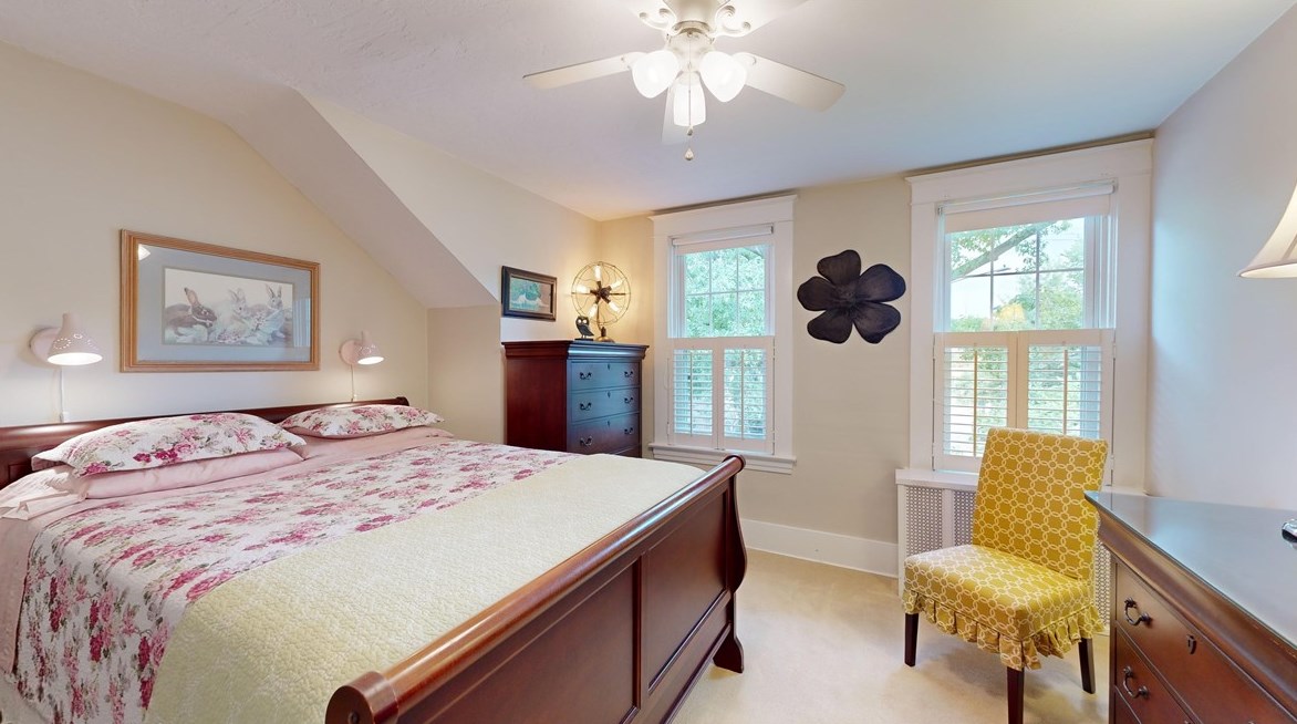 7432 Trevanion Ave, Pittsburgh PA 15218-1242 exterior