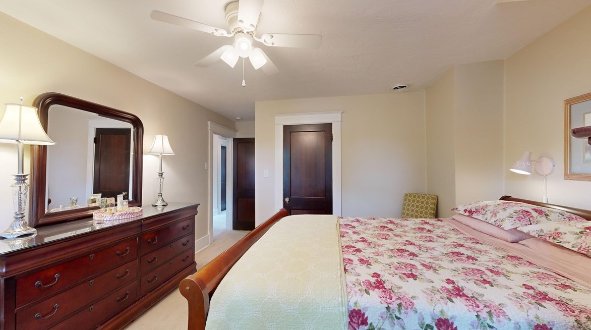 7432 Trevanion Ave, Pittsburgh PA 15218-1242 exterior