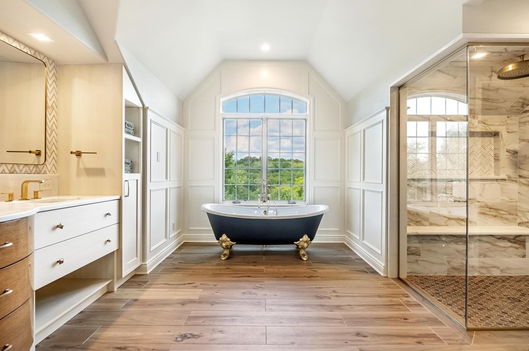 2230 Country Clb Dr, Pittsburgh PA 15235-4114 exterior