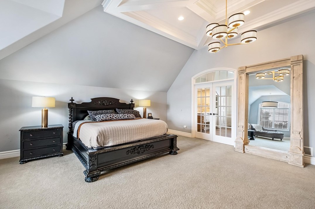 2230 Country Clb Dr, Pittsburgh PA 15235-4114 exterior