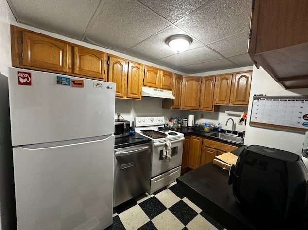 221 Coltart Ave, Pittsburgh PA 15213-3907 exterior