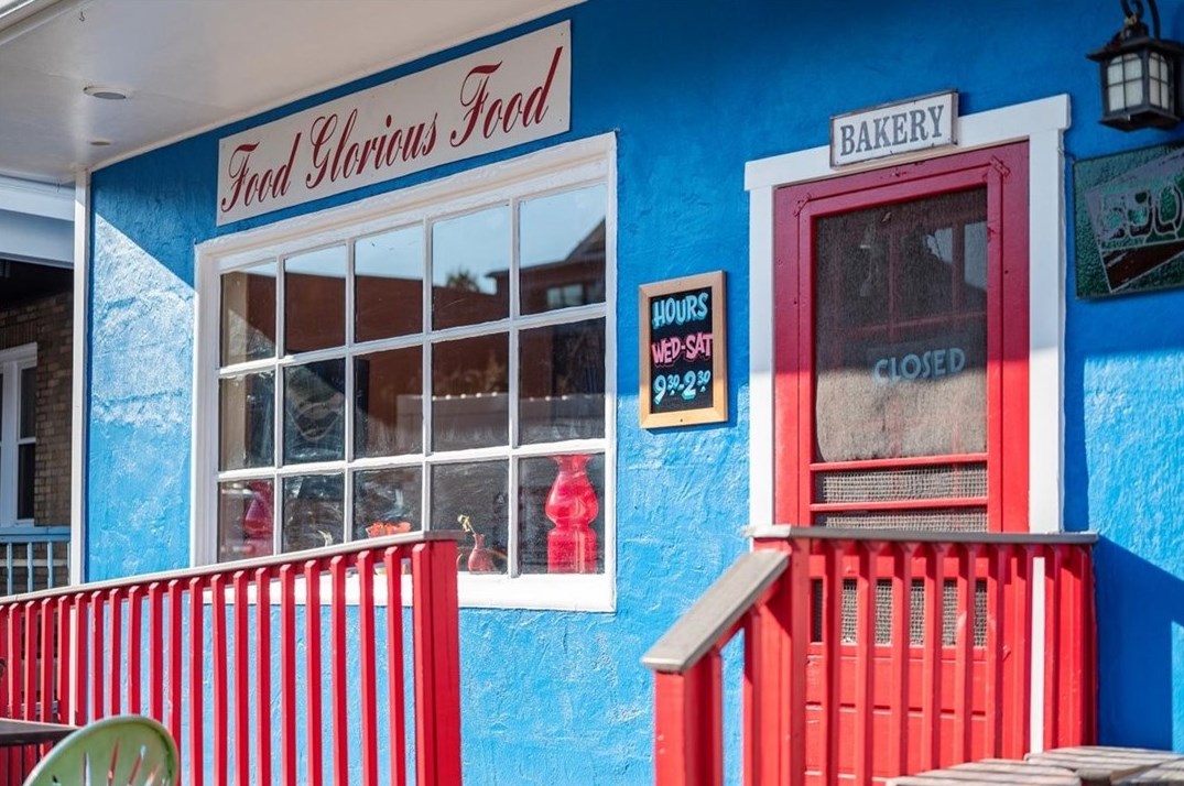 5824 Bryant St, Pittsburgh PA  15206-1604 exterior