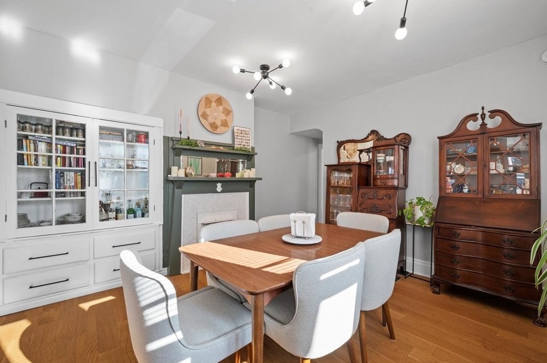 5824 Bryant St, Pittsburgh PA  15206-1604 exterior